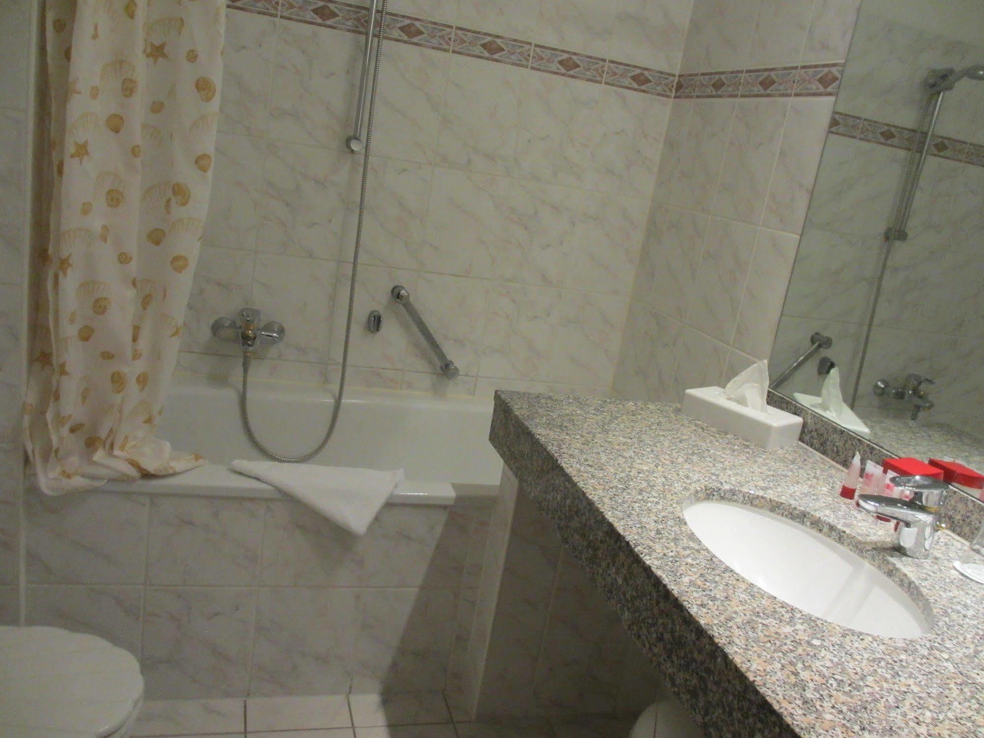 Seehotel Schloss 克林克 外观 照片